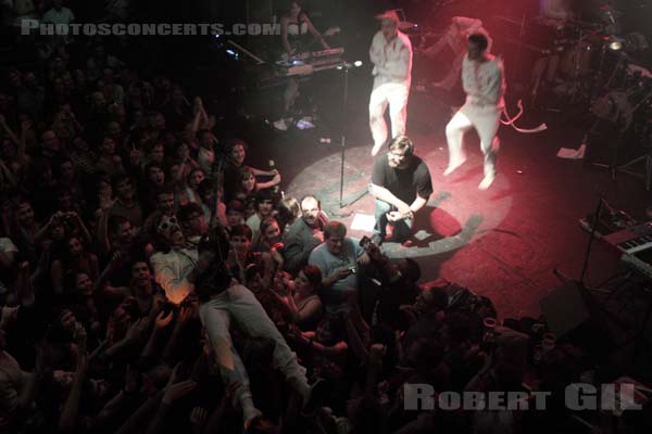 OF MONTREAL - 2010-10-07 - PARIS - La Cigale - 